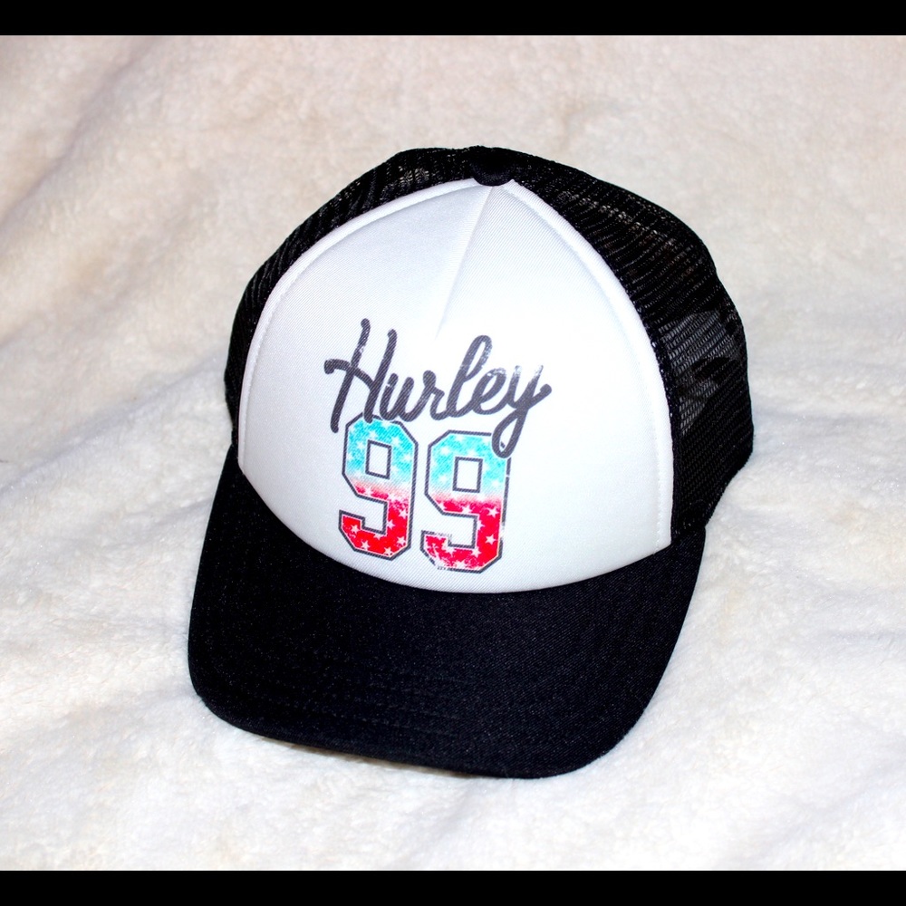 NWT HURLEY Retro 99 American Trucker Hat Womens Mens White Black OSFM GHA000530